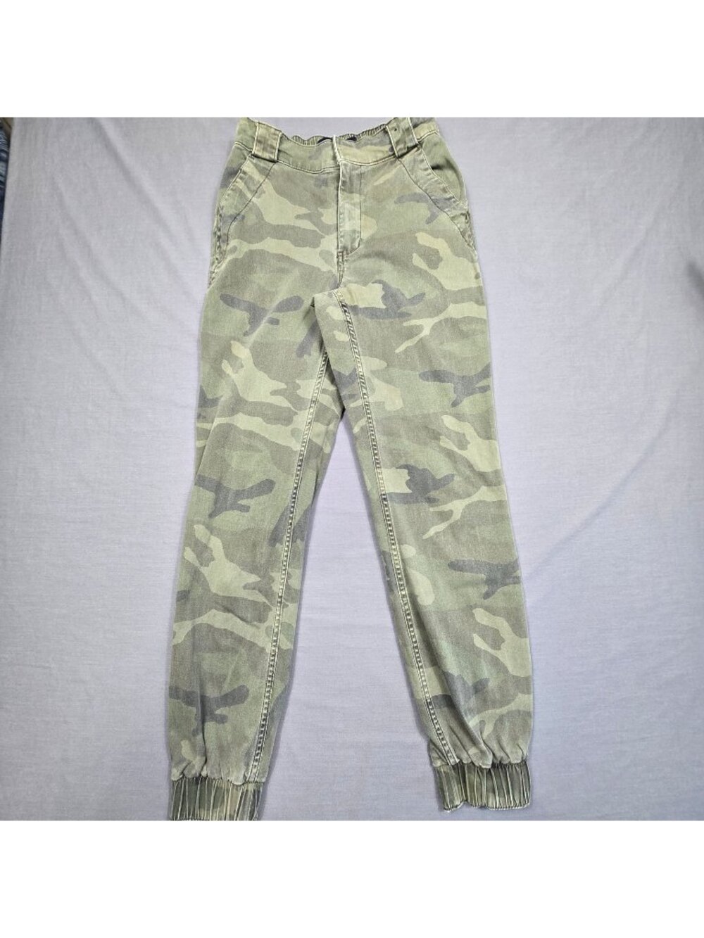 Hollister XS Womens Ultra High Rise Jogger Camouflage Camo Pants Green
